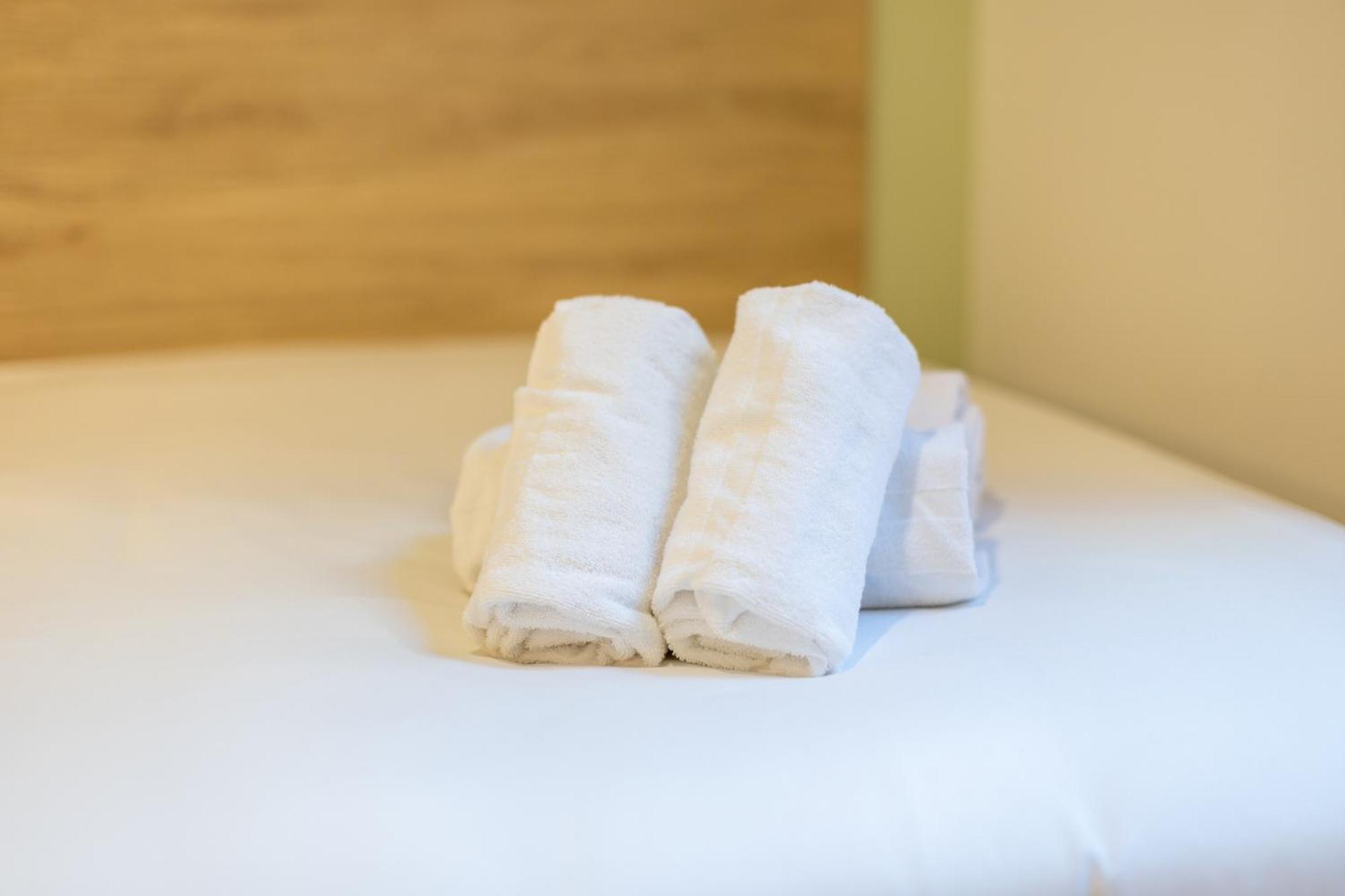 Hotel Nido Malvarrosa Valensiya Oda fotoğraf