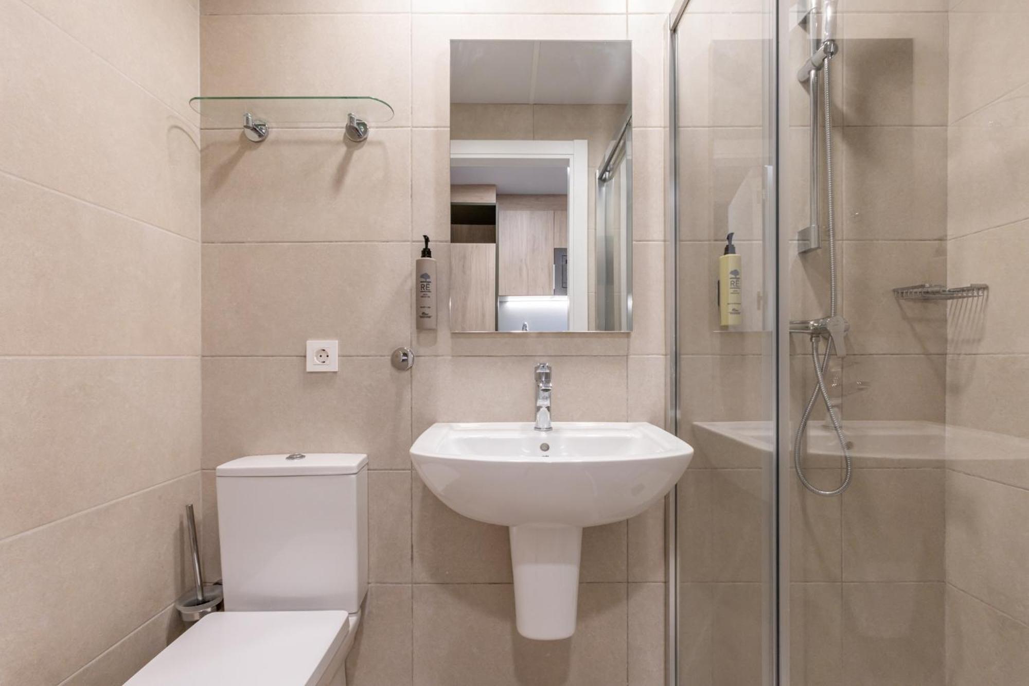 Hotel Nido Malvarrosa Valensiya Oda fotoğraf